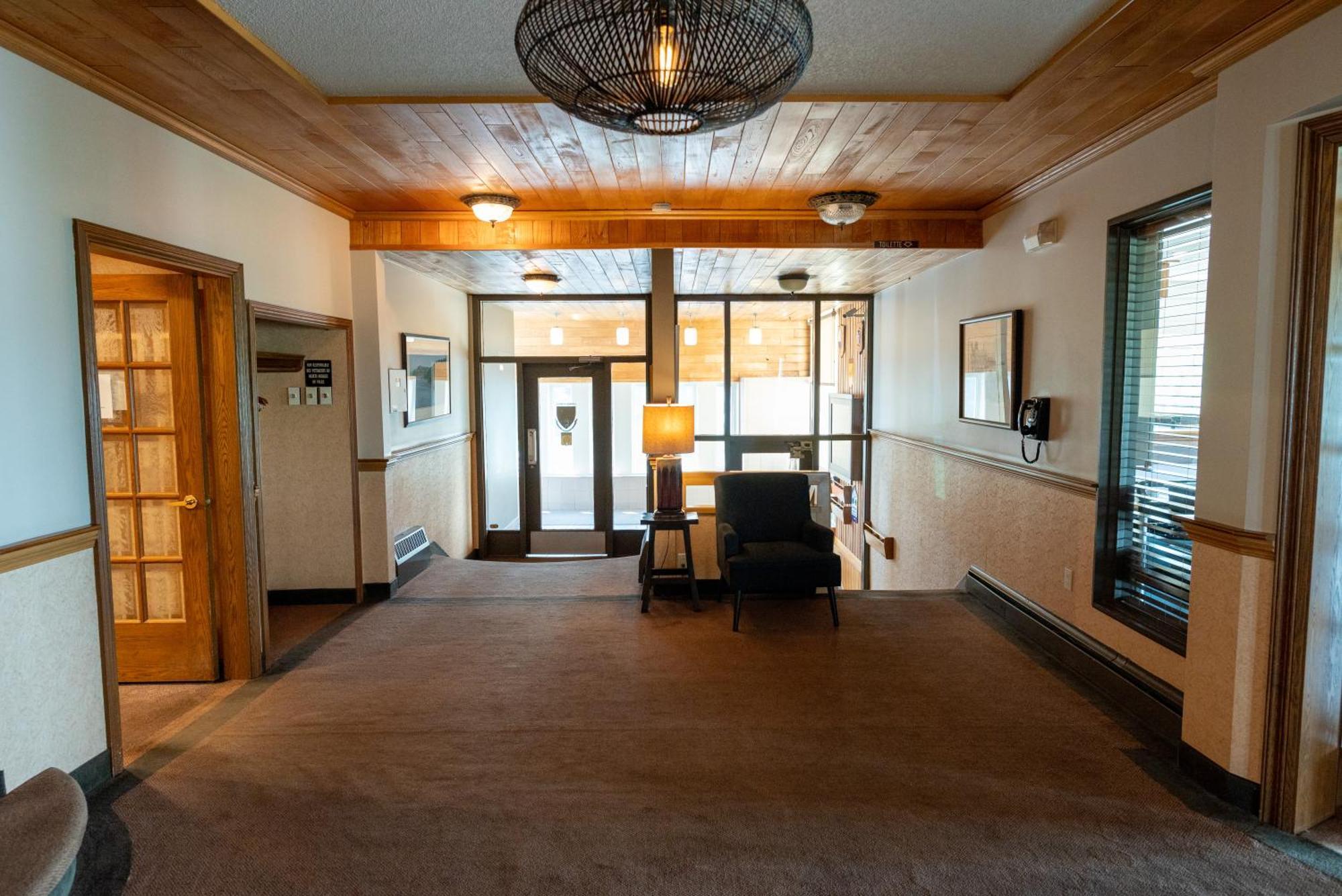 Auberge Le Parasol Saguenay Exterior foto